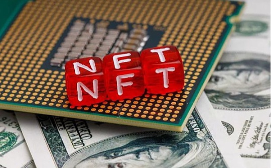 冲刺 10 亿美元 巨头们的 NFT 生意上路了