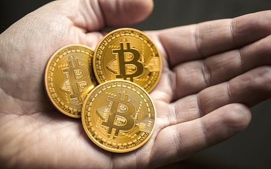 金色观察 | 比特币暴跌 有人却在大规模买入