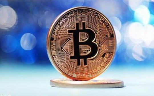 这几年比特币没变 是世界变了