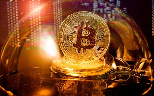 今日行情大事：比特币巨鲸在上周市场崩盘时购入超过12.25万枚BTC