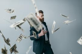 因银行利率太高才选 MakerDAO，结果两月七次加息到19.5%