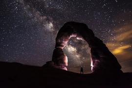 元宇宙×故事链，品牌塑造的无限可能性