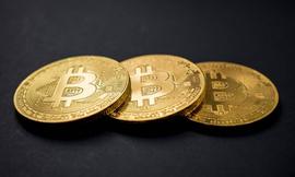 50%的资产都是比特币，到底是不是疯了？