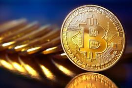 比特币与黄金“共振”冲破11000美元 加密数字货币或成新避险资产